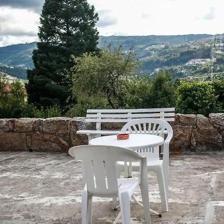 Quinta Rossadas 辛方伊什